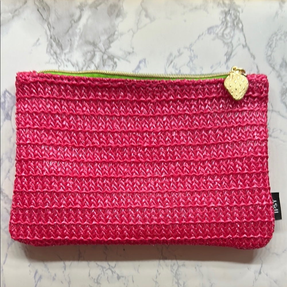 Ipsy Makeup Bag : Strawberry 🍓